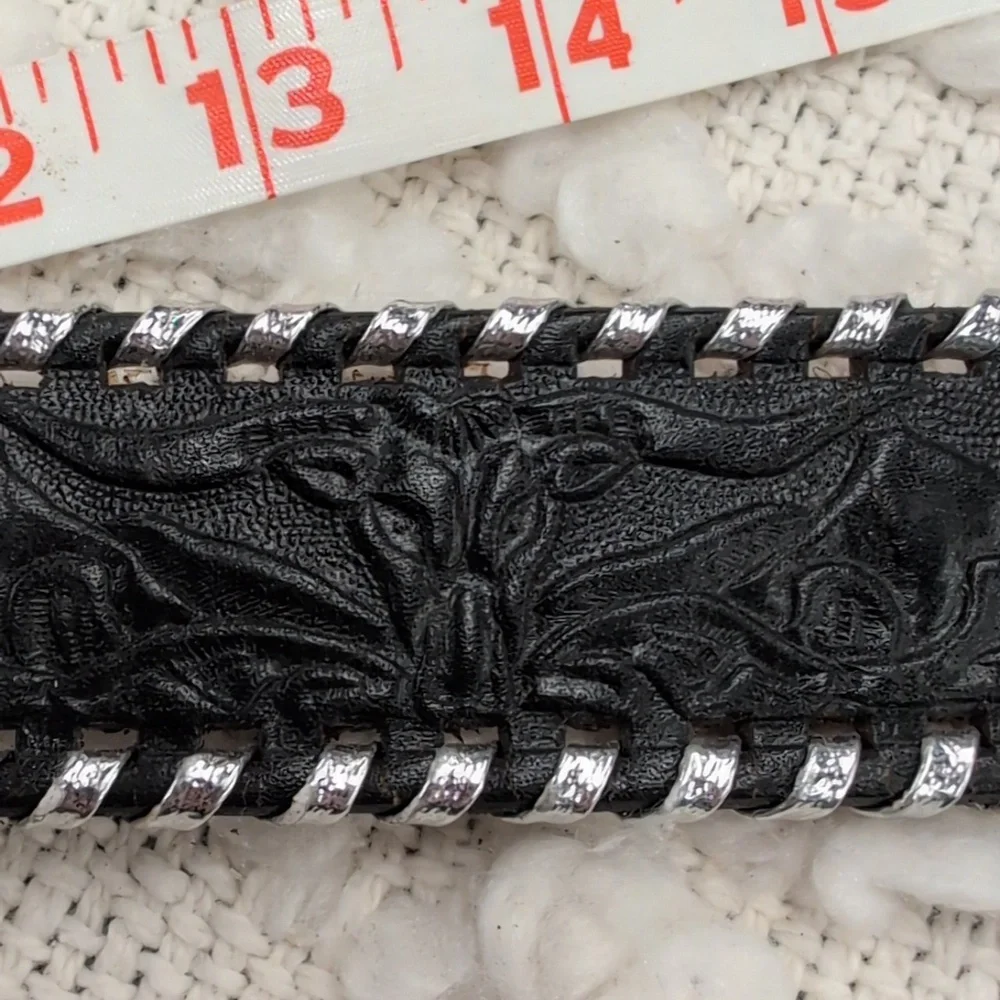 Vintage Western Black Leather Buckstitch Silver Longhorn Embossed Tooled Belt